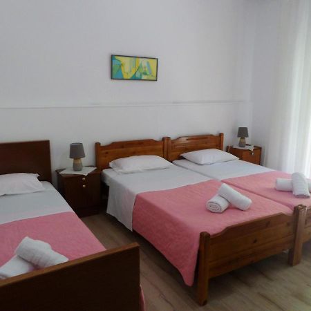 Néa Péramos Anais Apartment מראה חיצוני תמונה