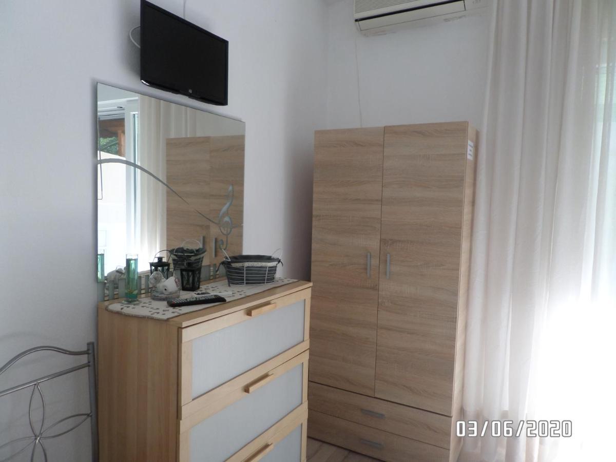 Néa Péramos Anais Apartment מראה חיצוני תמונה